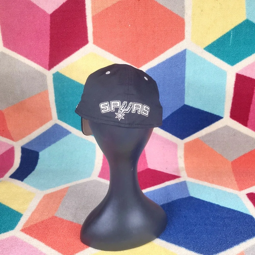 San Antonio Spurs Adidas Baseball‎ Cap Black White Logo Adjustable Strap